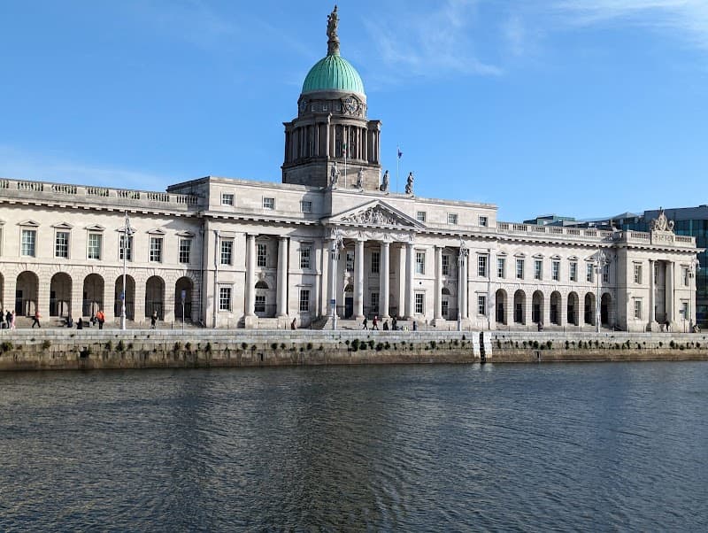 Custom House Quay Walk