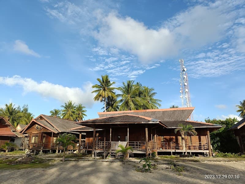 Derawan Dive Resort (Water Villa)