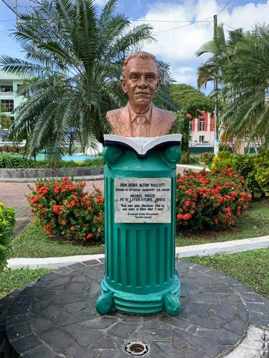 Derek Walcott Square & City Stroll
