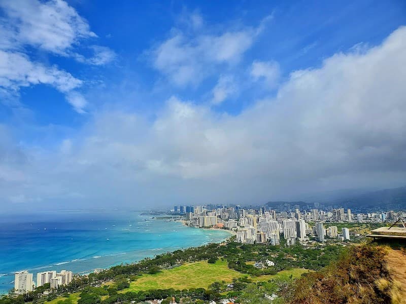Diamond Head State Monument (Lēʻahi)