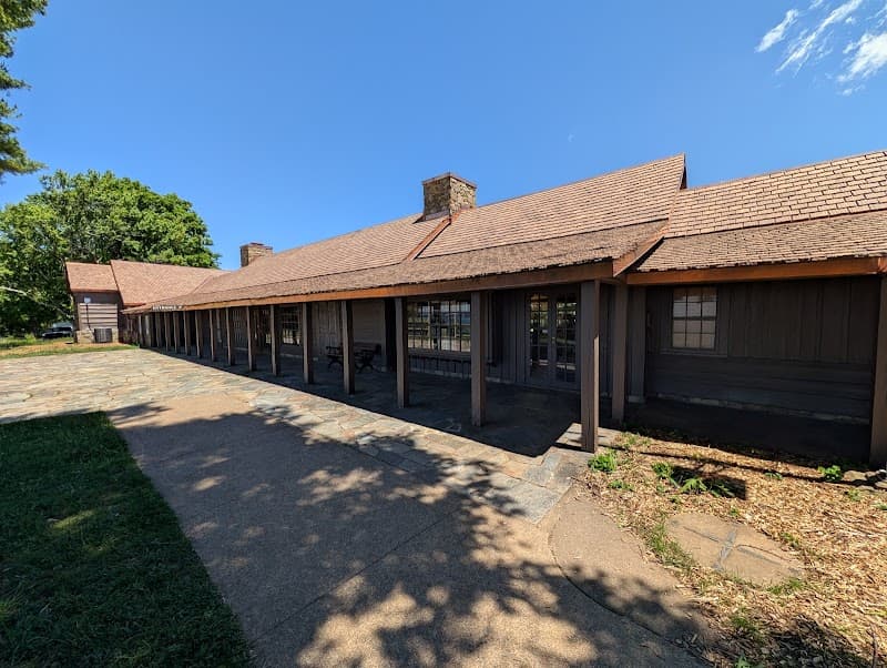 Dickey Ridge Visitor Center and Fox Hollow Trail