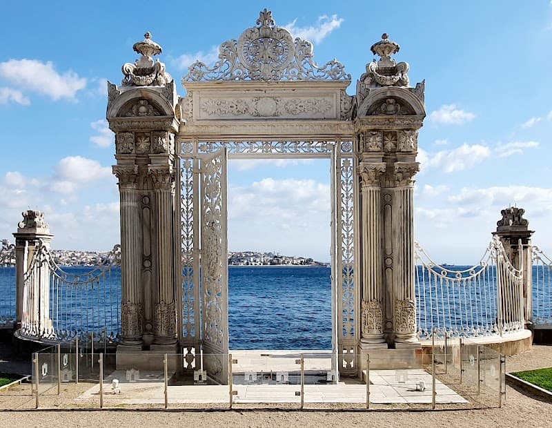 Dolmabahçe Palace