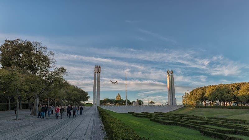 Eduardo VII Park & City Views