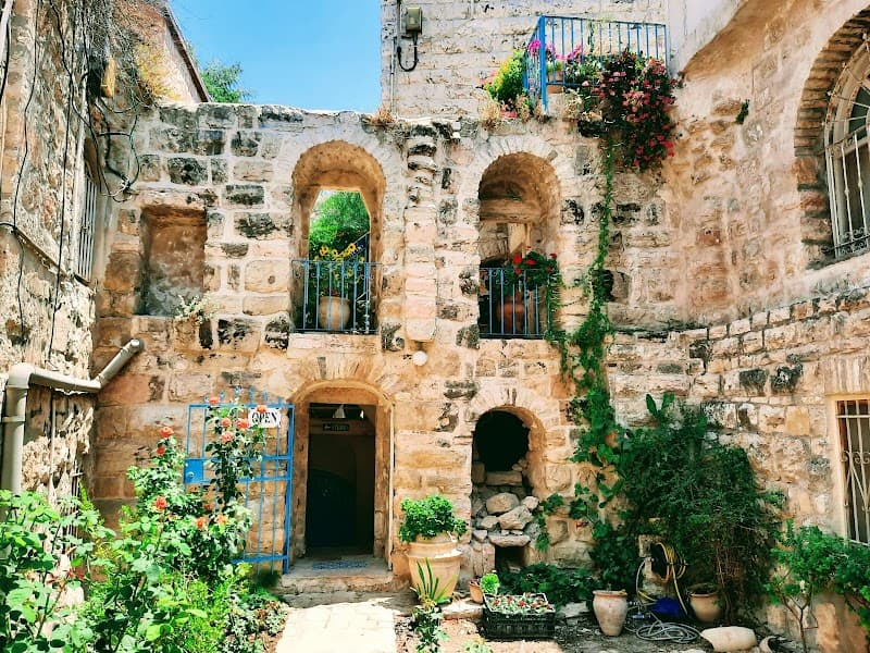 Ein Kerem Village Stroll