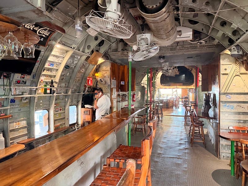 El Avión Restaurant