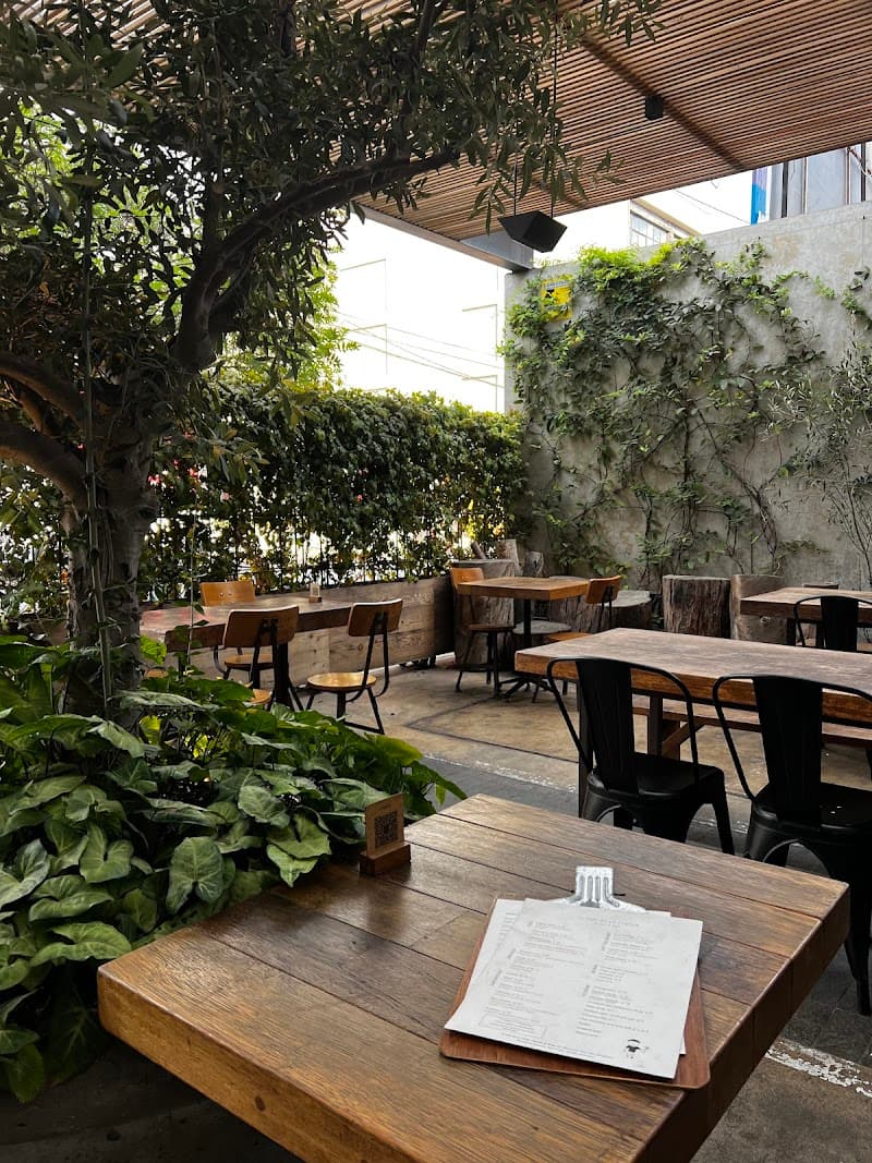 Lima Food Scene: Romantic Coastal Flavors and Jungle-Wild Charm