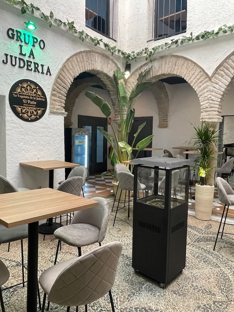 El Patio de la Judería (Vegetarian & Seafood Plates)