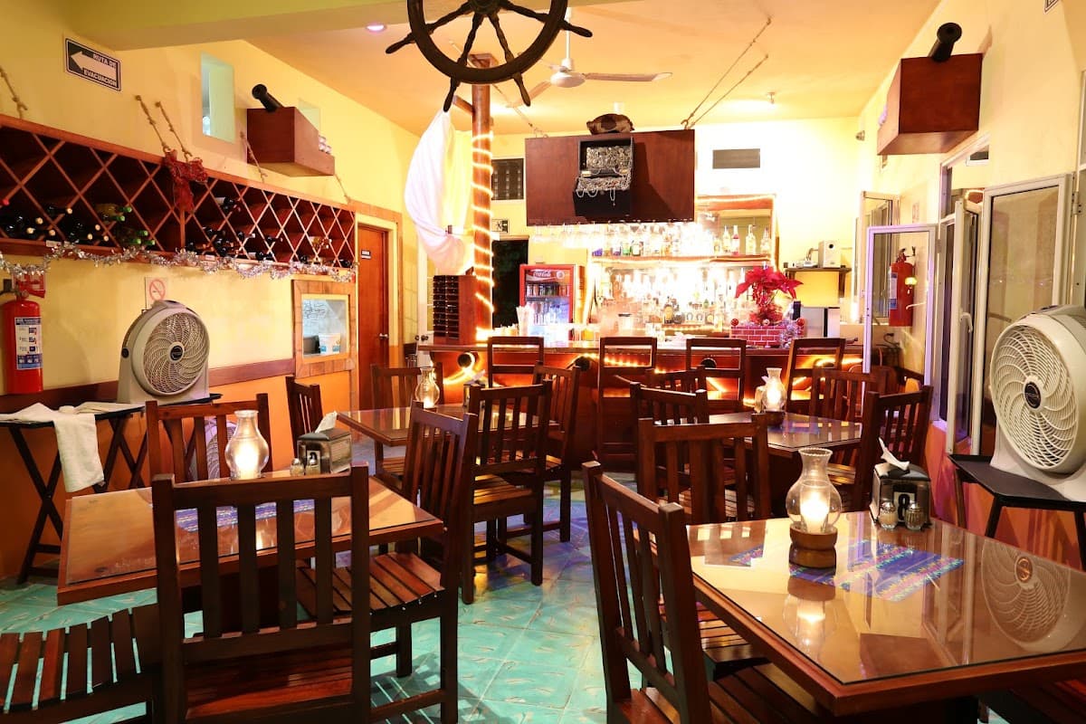 El Pirata Puerto Morelos