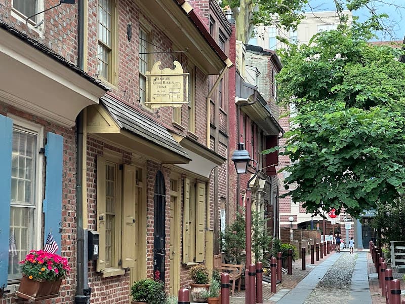 Elfreth’s Alley