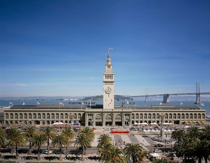 Embarcadero & Ferry Building Marketplace