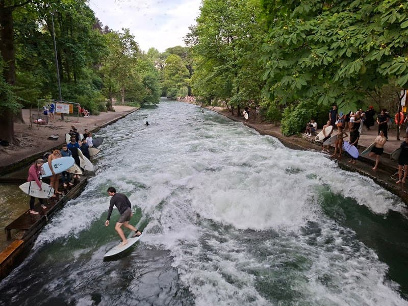 Englischer Garten & Eisbachwelle
