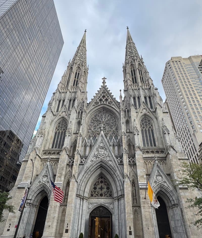 Fifth Avenue & St. Patrick’s Cathedral Stroll