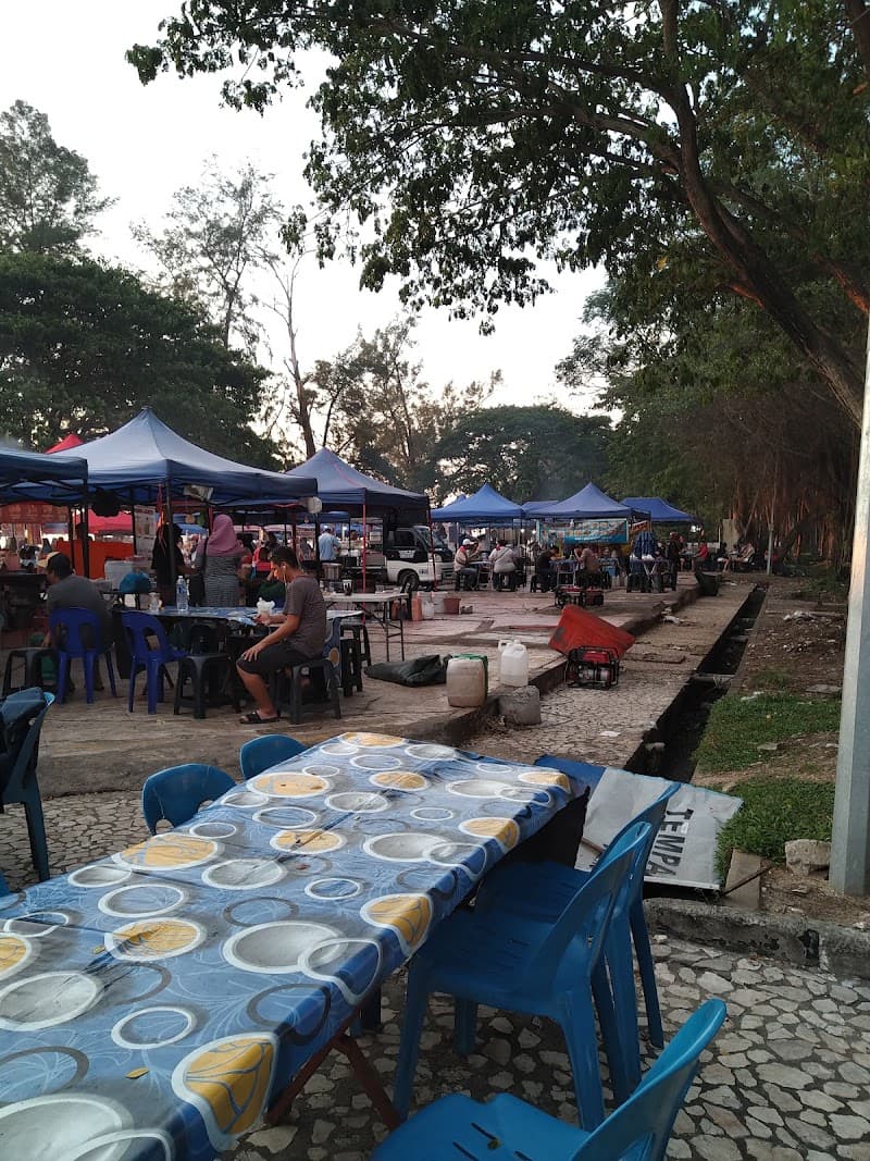 First Beach Café @ Tanjung Aru