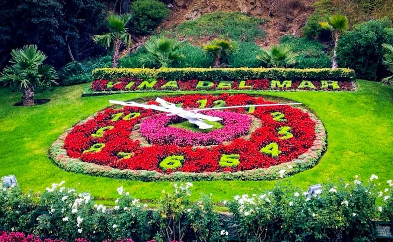 Flower Clock & Coastal Promenade