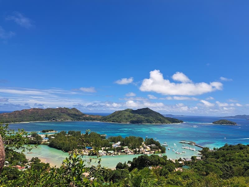 Jungle Wild Weekender on Praslin Island