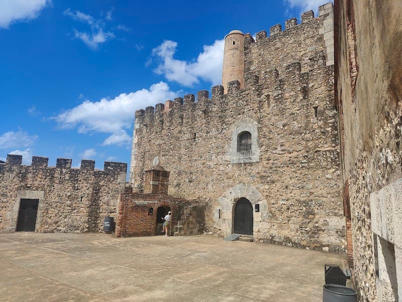 Fortaleza Ozama & Riverside Views