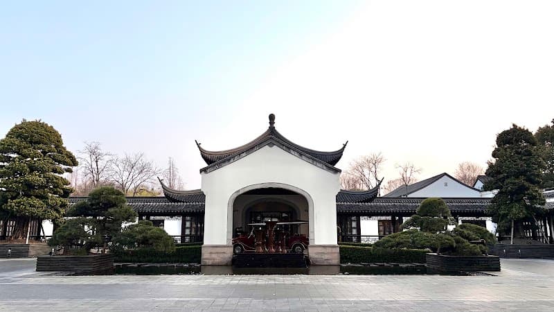 Hangzhou West Lake Reclusive Life Hotel & Spa (near West Lake)