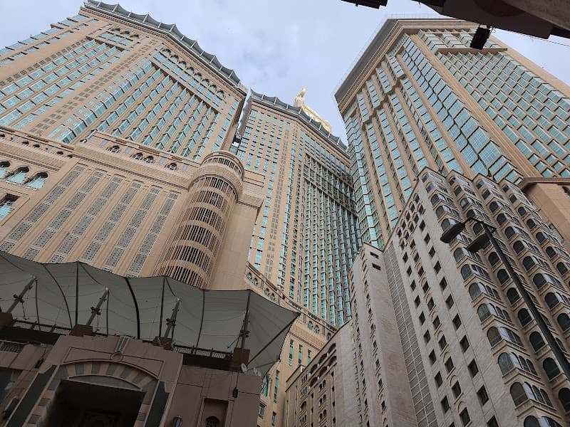 Free Explore: Ajyad and Clock Tower Walk