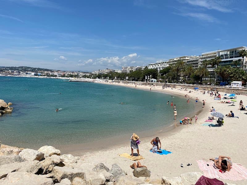 Free Explore: Cannes Beach & Rue d’Antibes Shopping