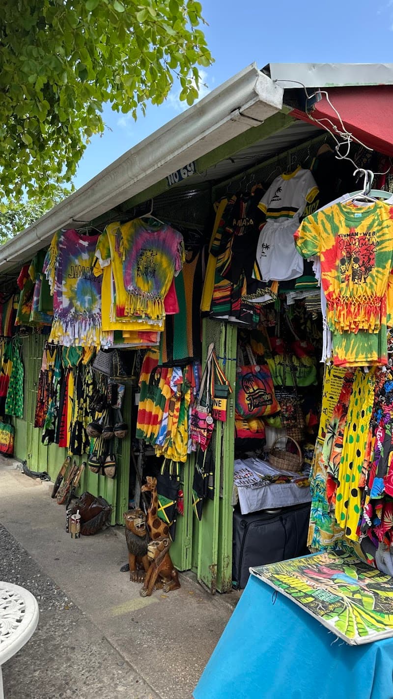 Free Explore: Ocho Rios Craft Market & Town