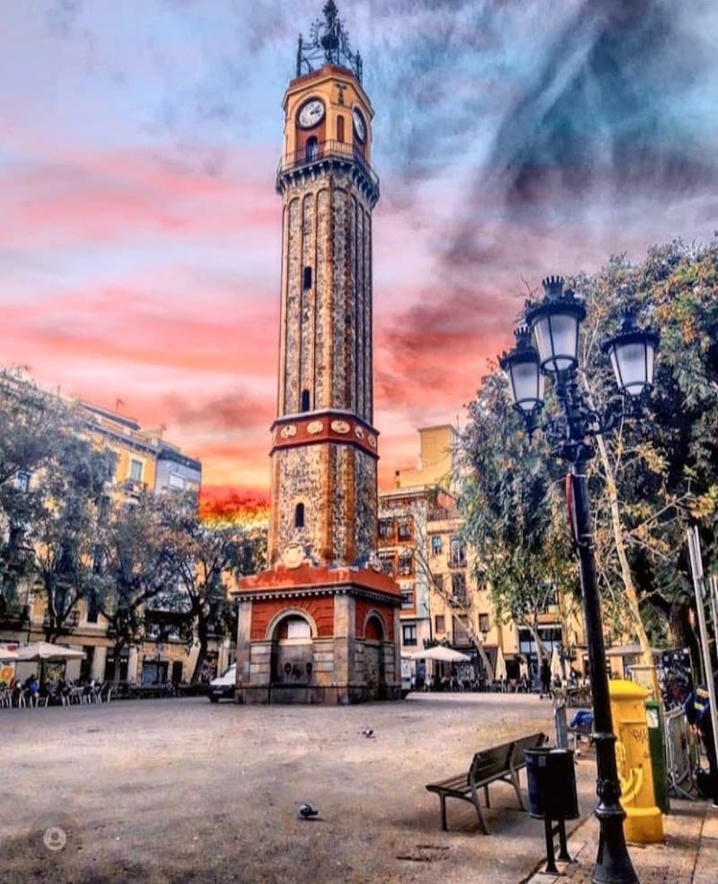 Free Explore: Vila de Gràcia Squares