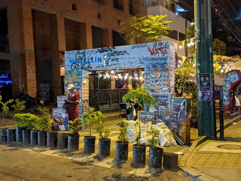 Free-Explore El Poblado & Manila