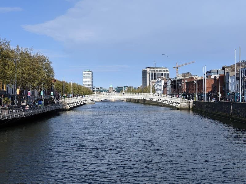 Free Explore Ha'penny Bridge