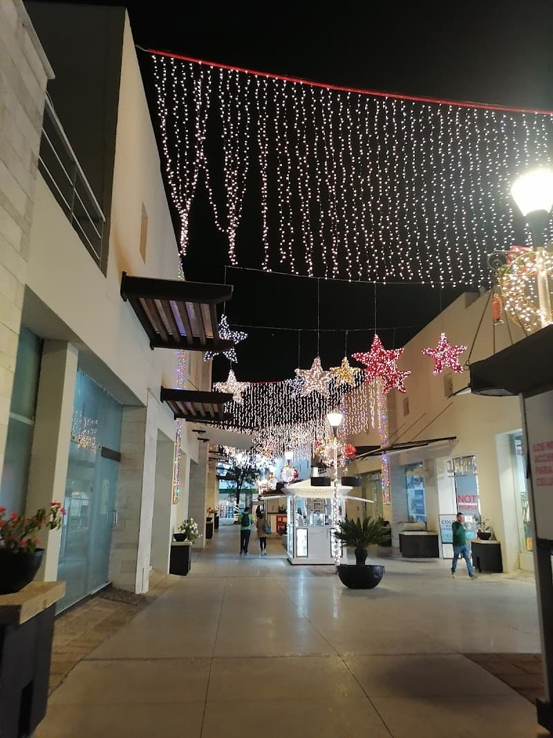 Free Time at La Luciérnaga Shopping Center
