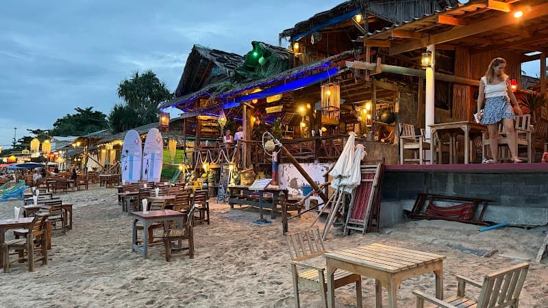 French Bakery Ko Lanta (Vegetarian/Seafood picks)