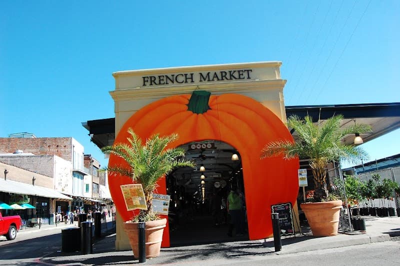 New Orleans Food, Markets, and Nightlife in One Packed Day