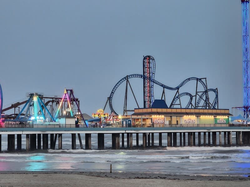 Galveston Beach & Pleasure Pier