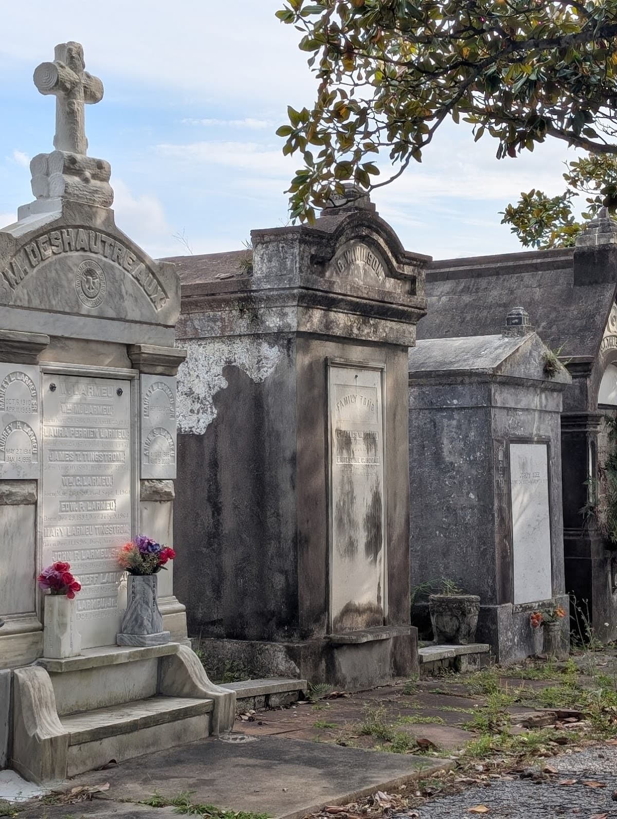 Garden District & Lafayette Cemetery