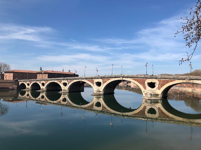 Garonne Riverfront Walk & Pont Neuf Viewpoints