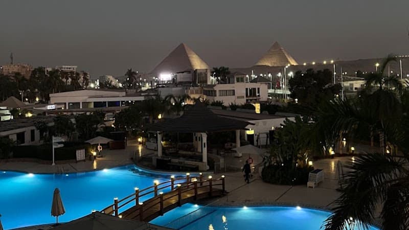 Gaya Giza Pyramids Hotel
