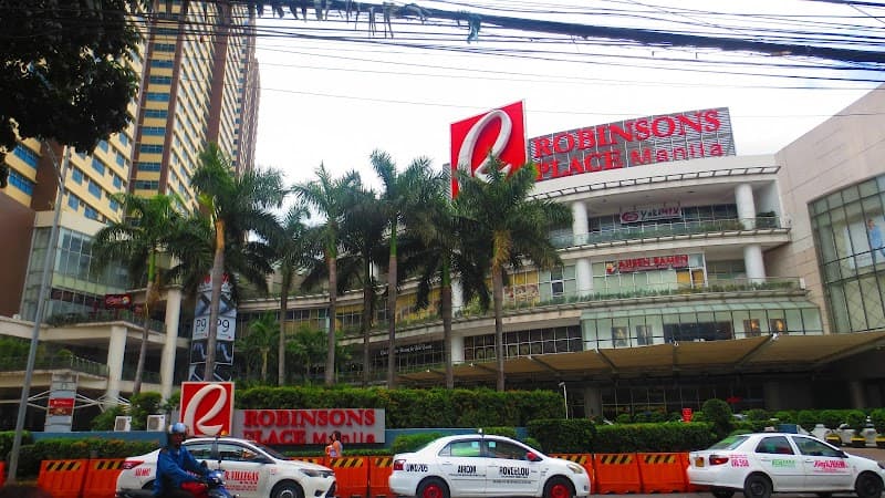 Manila Family Jungle Weekend: City, Bay & Volcano Escape