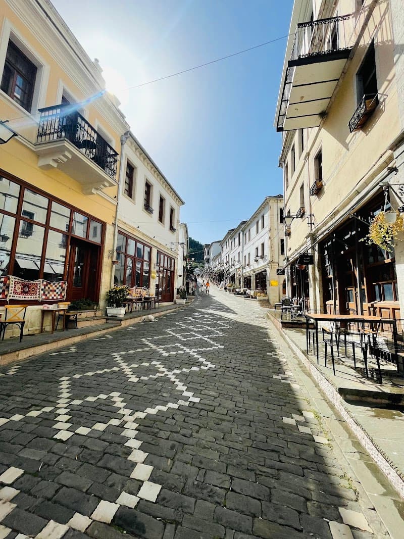 Gjirokastër Old Town Lanes & Viewpoints