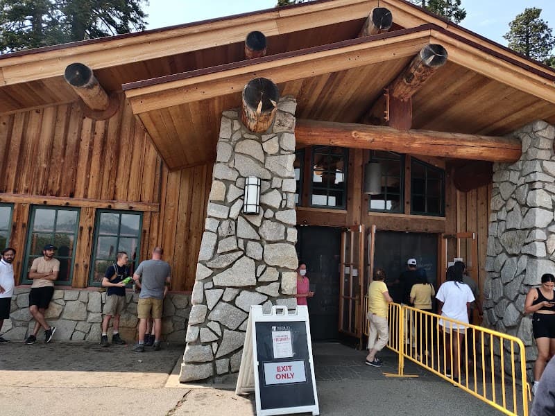 Glacier Point Snack Stand