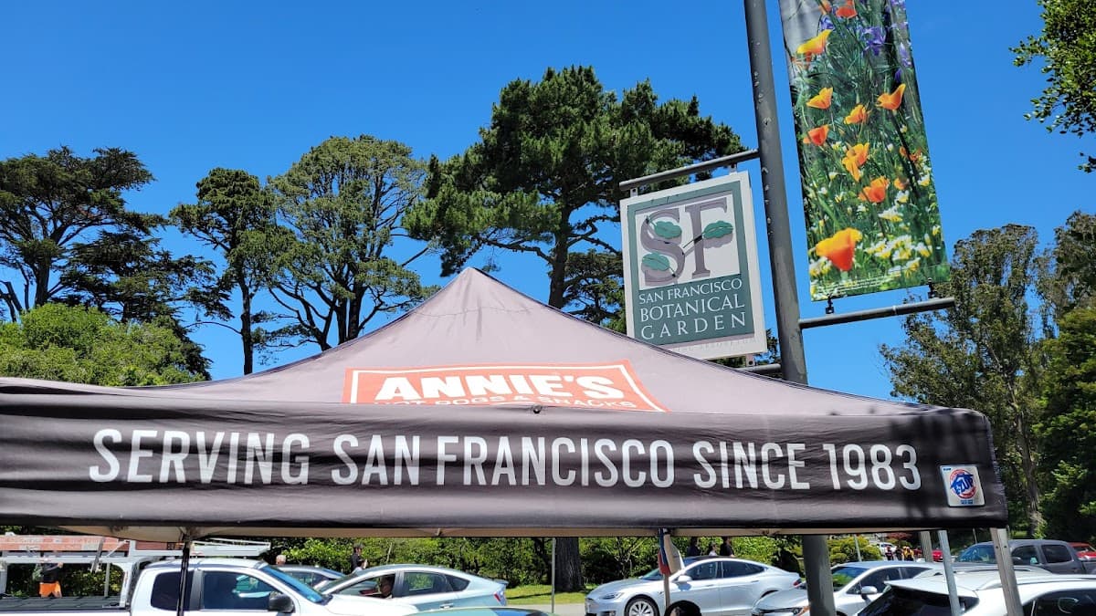 Golden Gate Park Annie's Hot Dogs