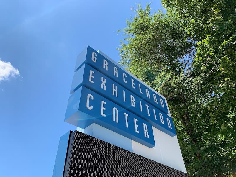 Graceland Exhibits & Car Museum