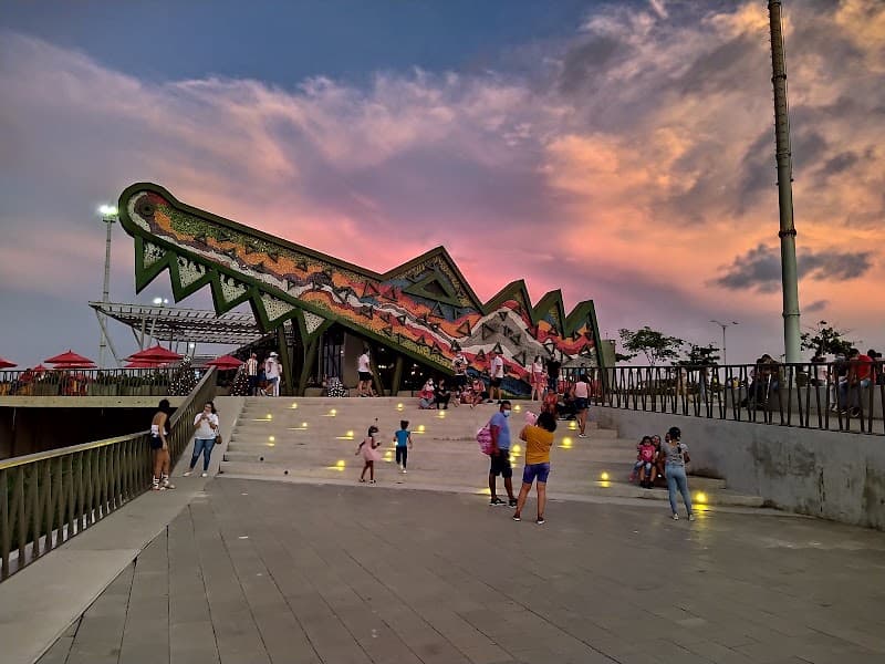 Gran Malecón del Río Sunset Walk