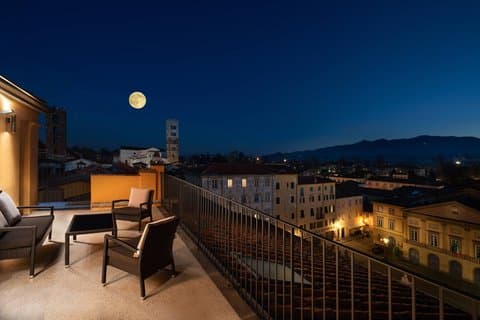 Grand Universe Lucca, Autograph Collection