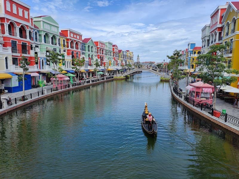 Grand World Phu Quoc Night Walk (Optional)