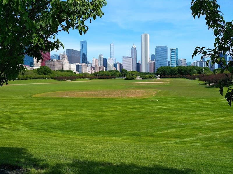 Grant Park & Lakefront Trail (South Loop stretch)