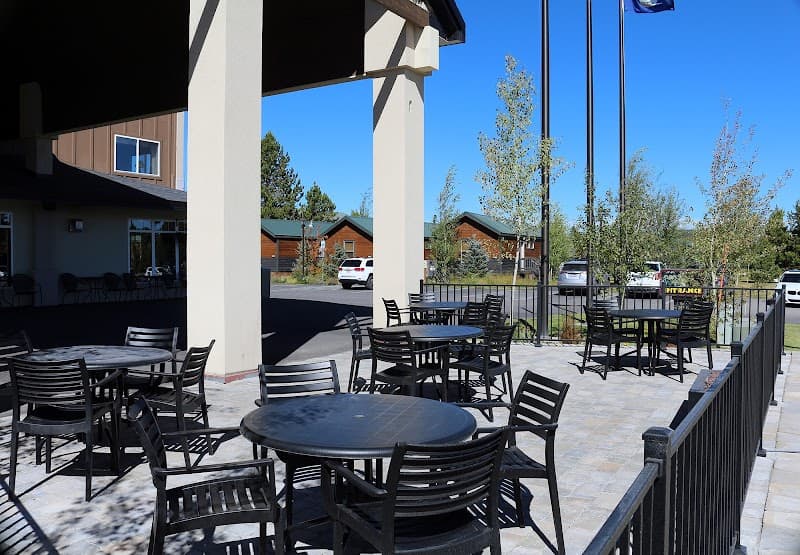 Gray Wolf Inn & Suites