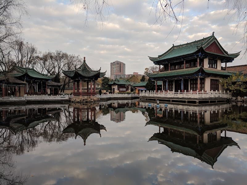 Mists, Forests, and Lakes: 7 Days in Kunming