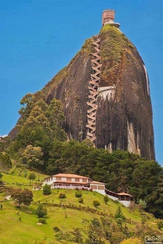 Guatapé & Piedra del Peñol Day Trip