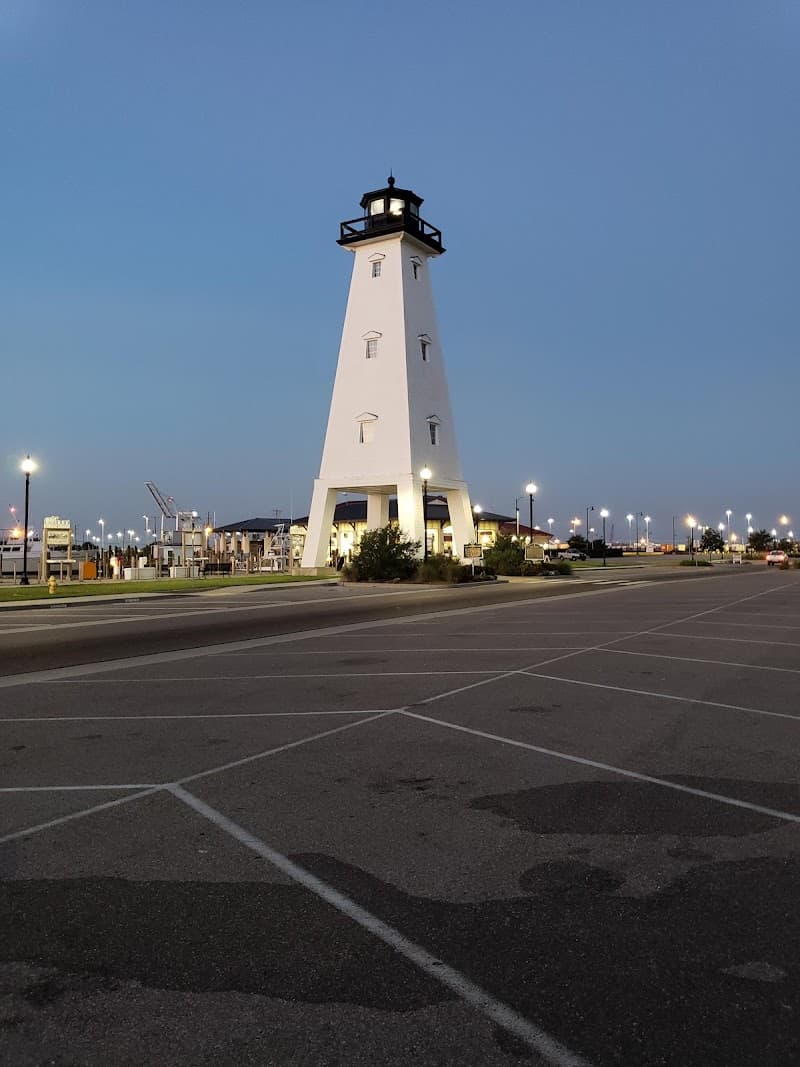 Gulfport Beach & Jones Park Free-Explore