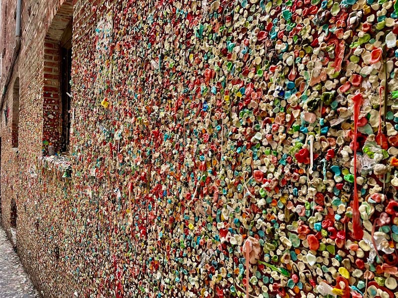 Gum Wall Viewing