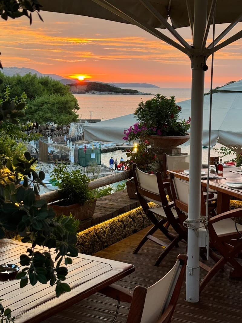 Guvat Restaurant