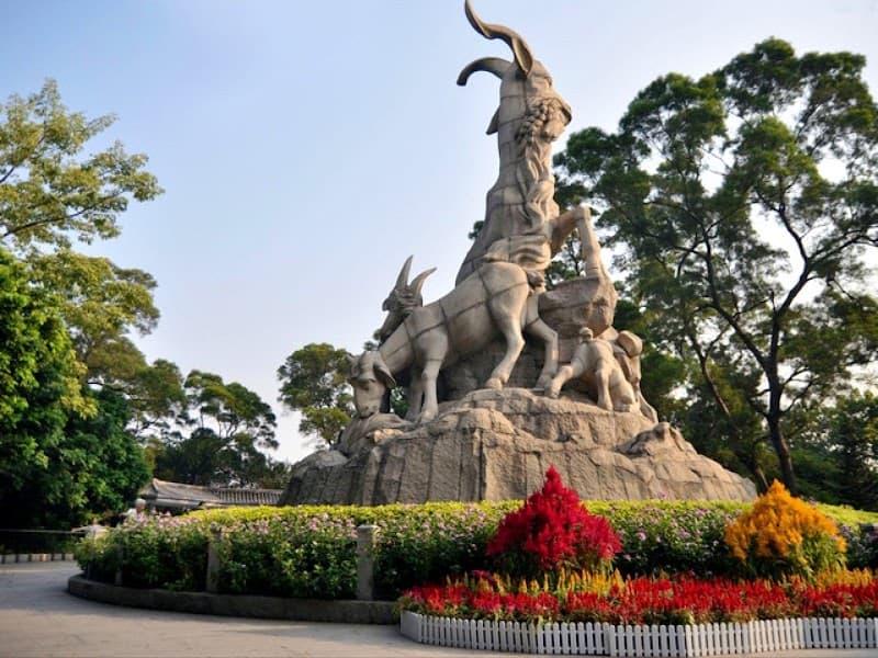 Halal Breakfast Spot near Yuexiu Park